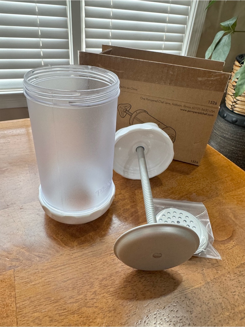 Pampered Chef Cookie Press New Open Box